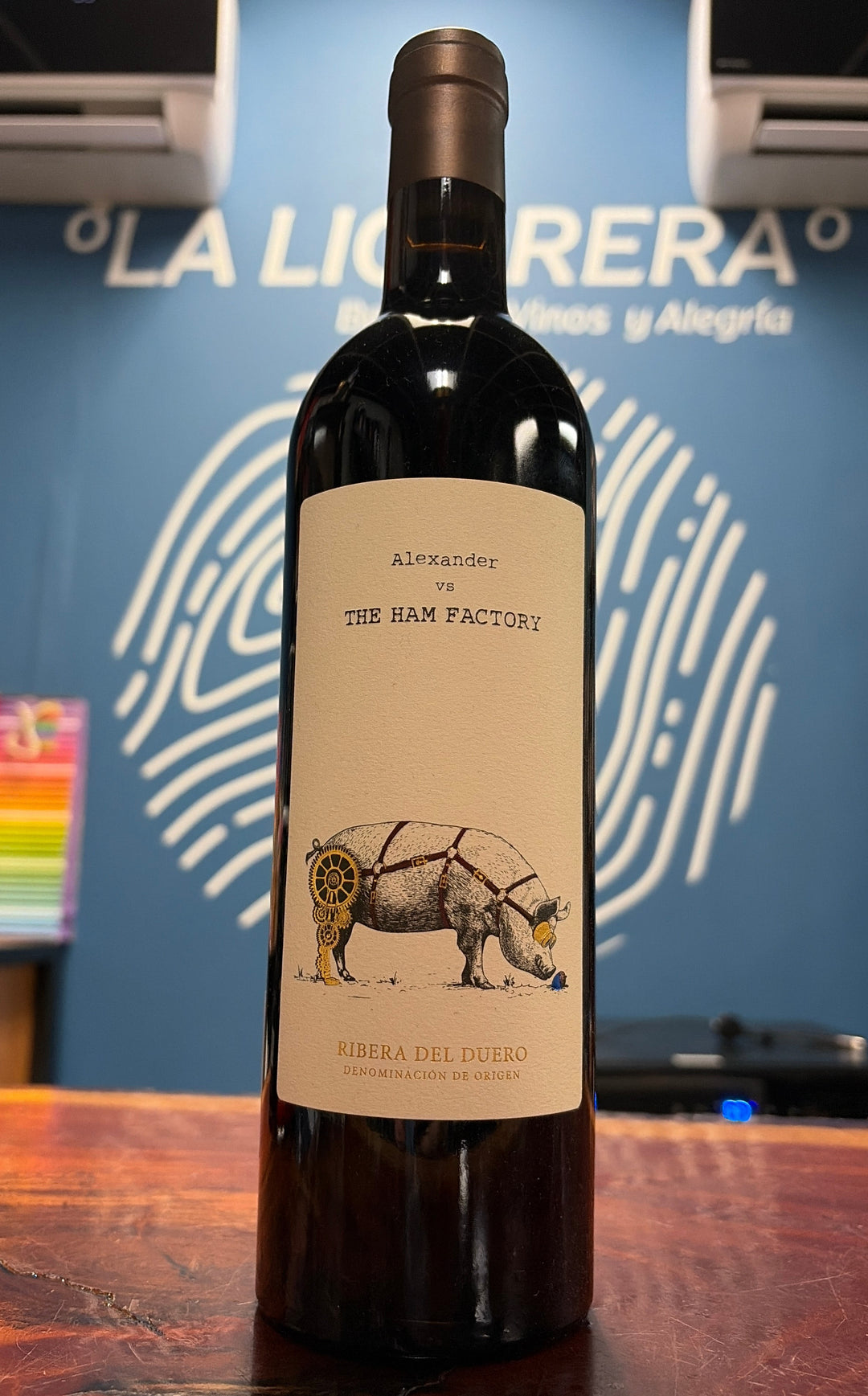 Casa Rojo Alexander vs. The Ham Factory Ribera del Duero D.O. 750ml