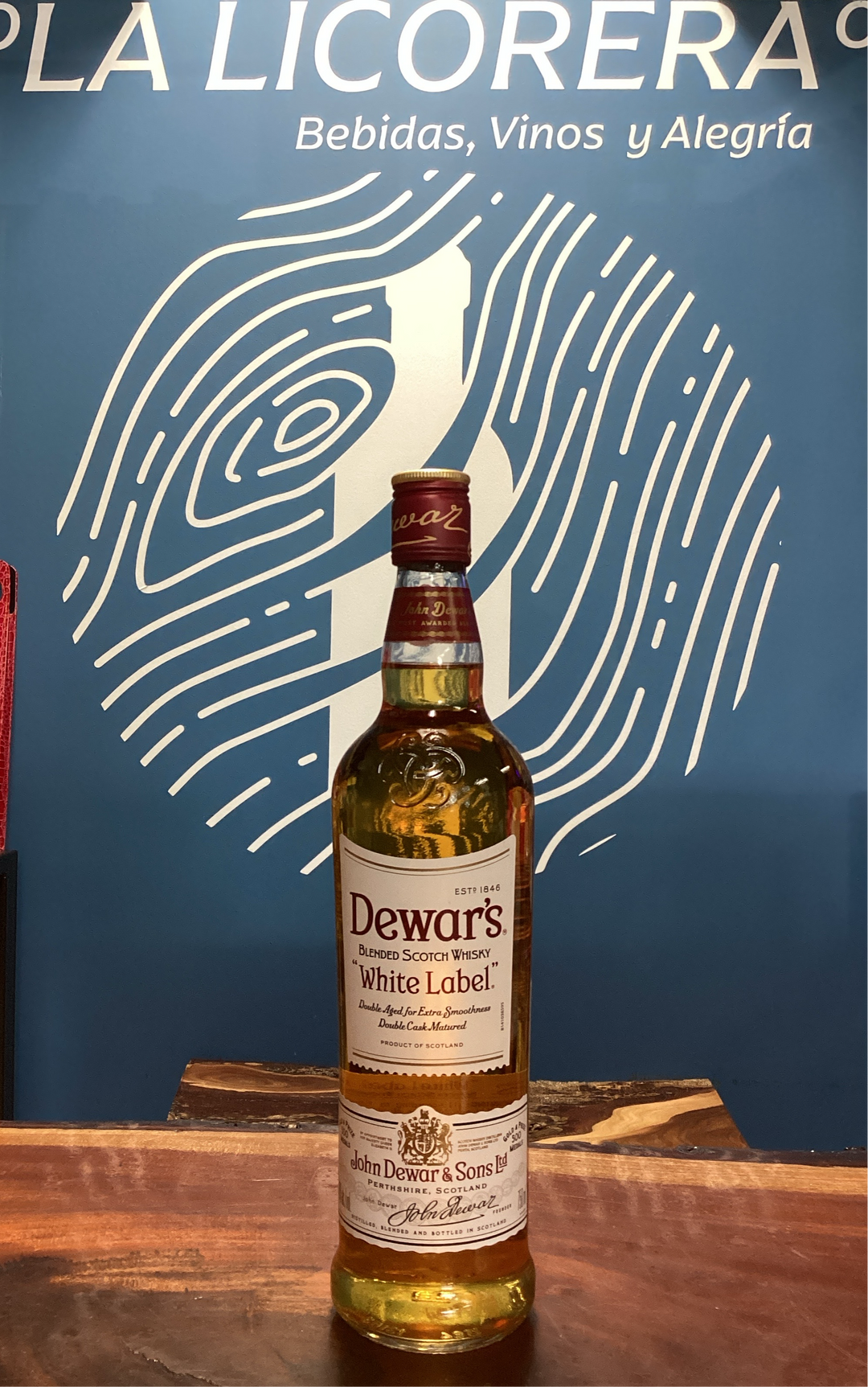 Dewar’s White Label Blended Scotch Whisky 750ml