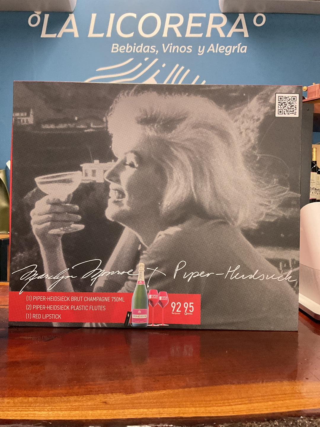 Piper-Heidsieck Marilyn Monroe Lipsticks Gift Pack 750ml