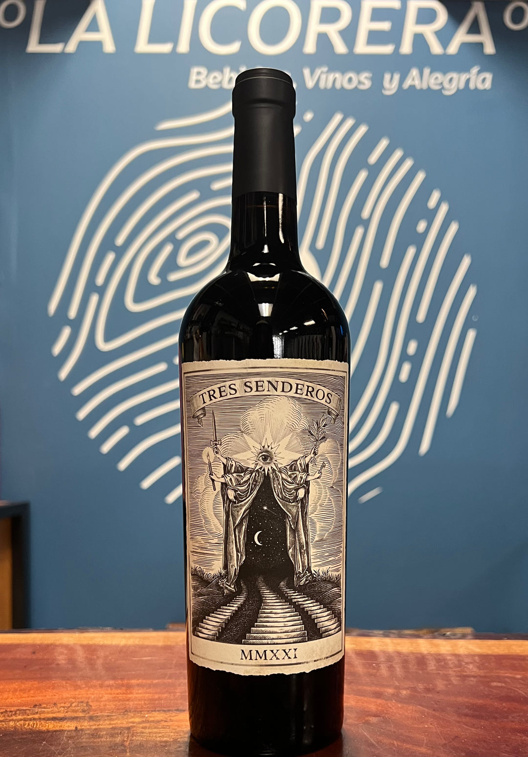 Tres Senderos Red Wine