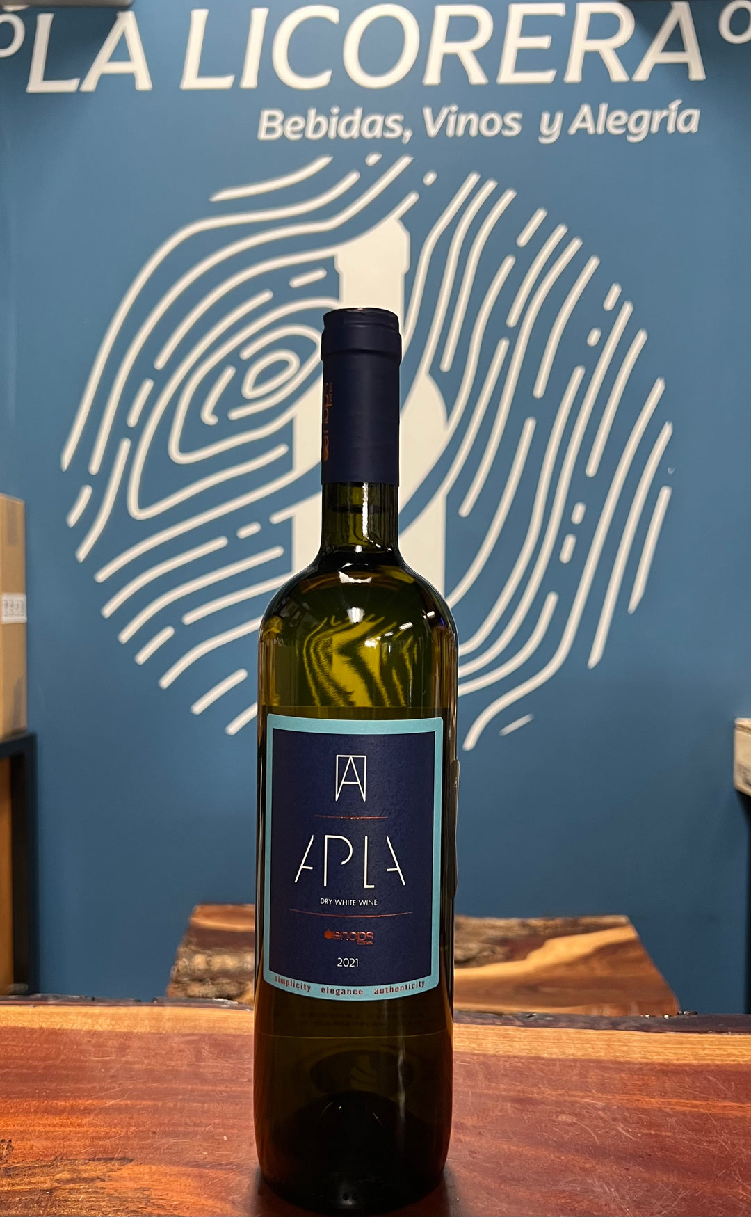 Oenops Apla White Wine