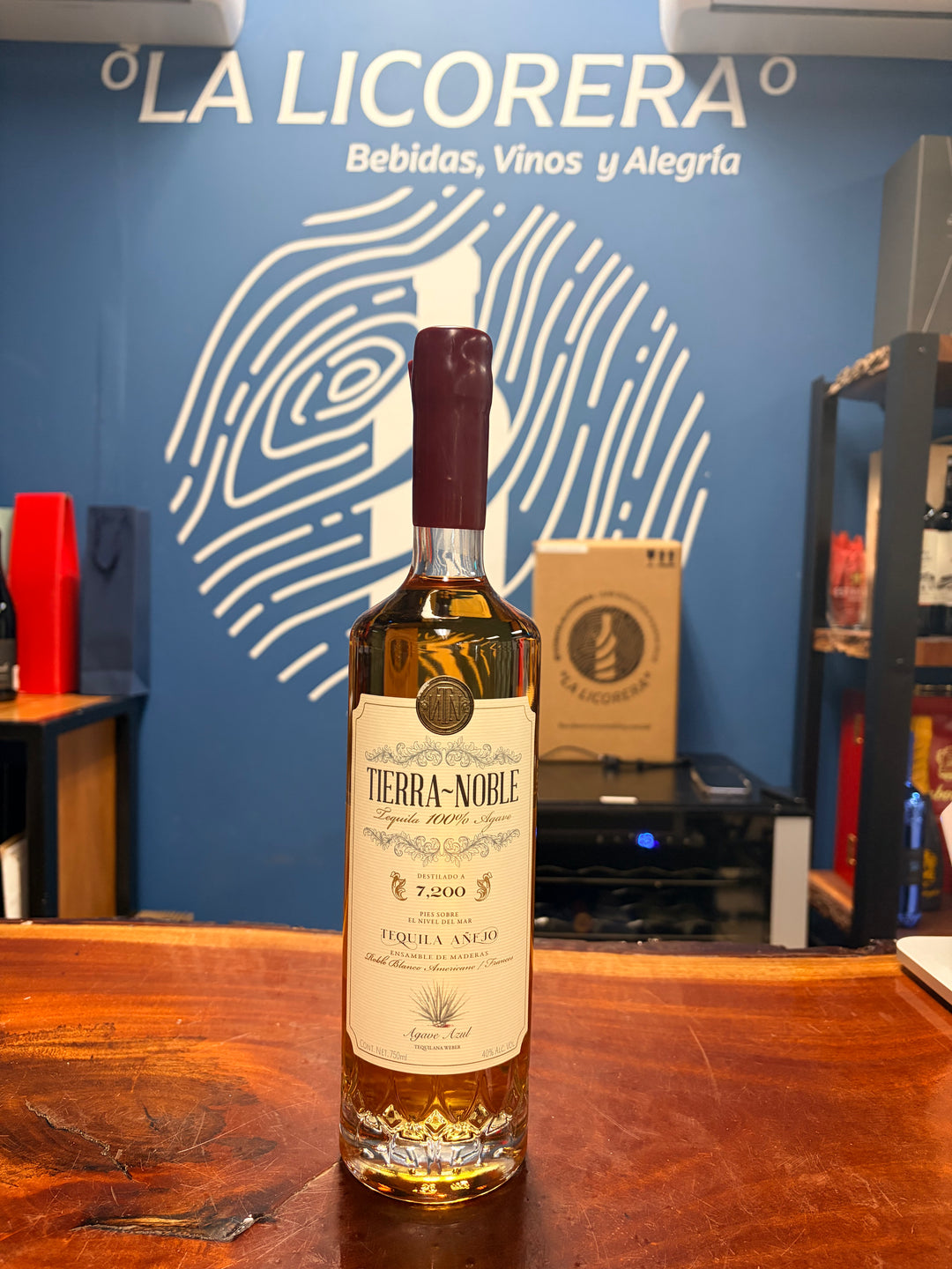 Tierra Noble Tequila Añejo 750ml