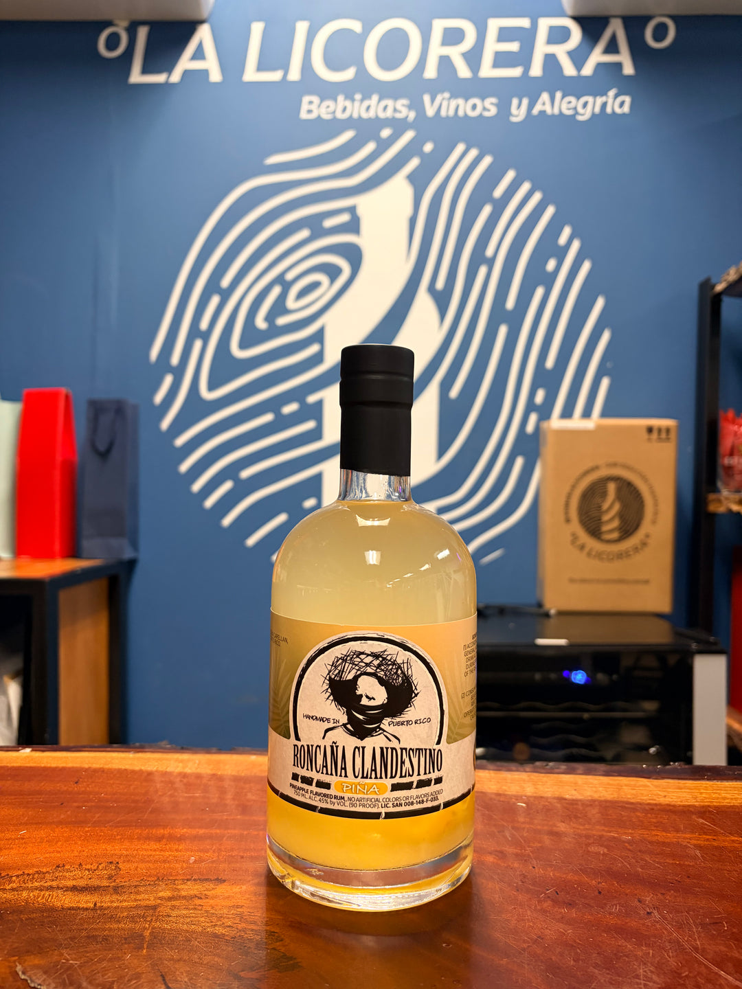 Roncaña Clandestino Piña 750ml
