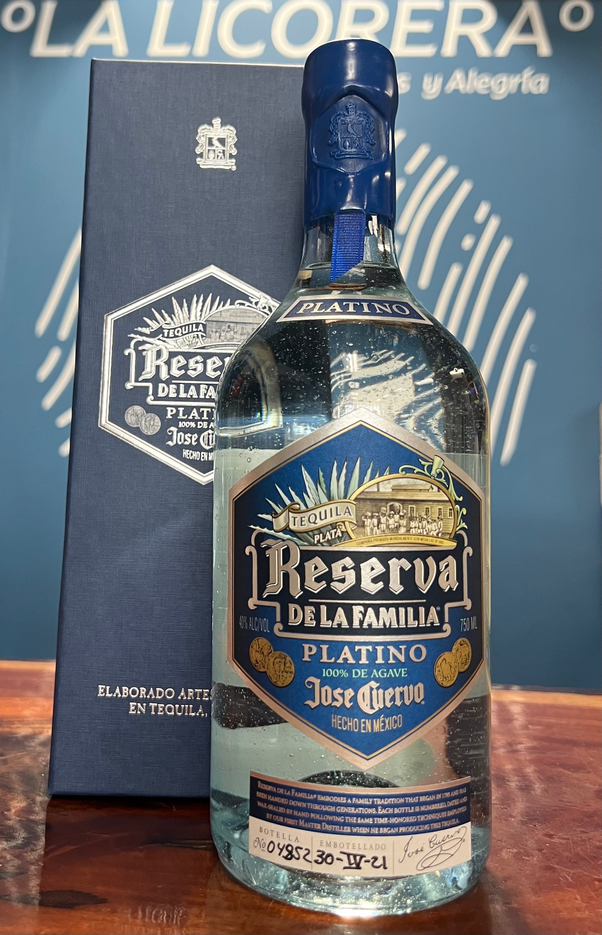 JoseCuervoReservadelaFamiliaSI